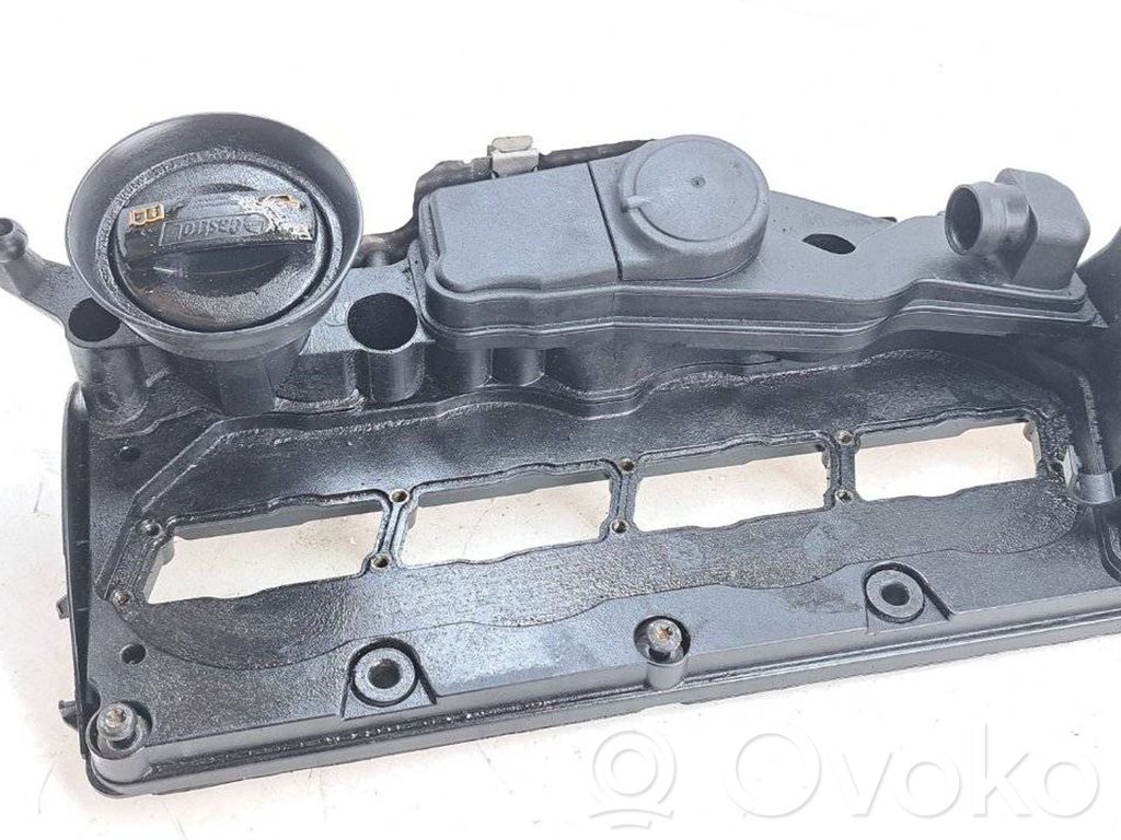 Volkswagen Golf VI Rocker cam cover 