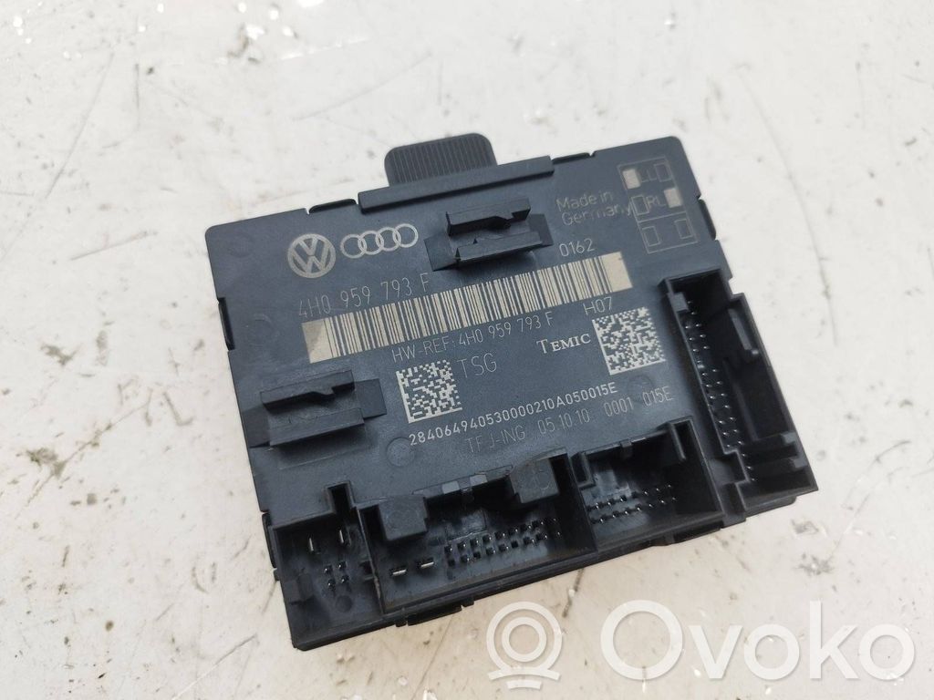 Volkswagen Touareg II Door control unit/module 