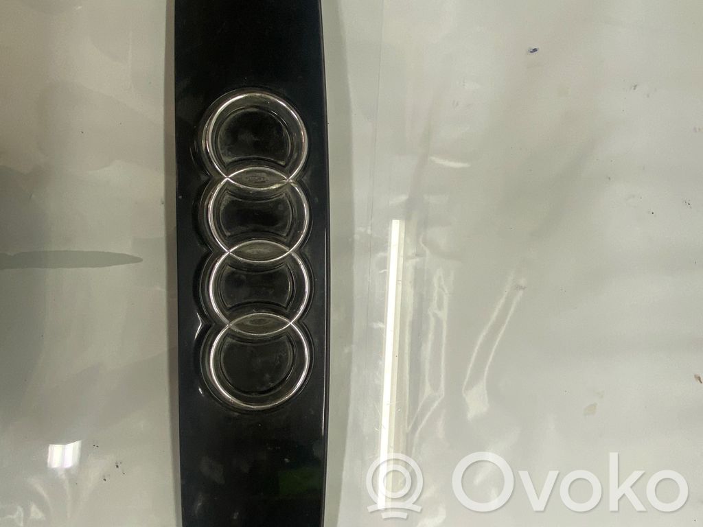 Audi A2 Priekšējais režģis 