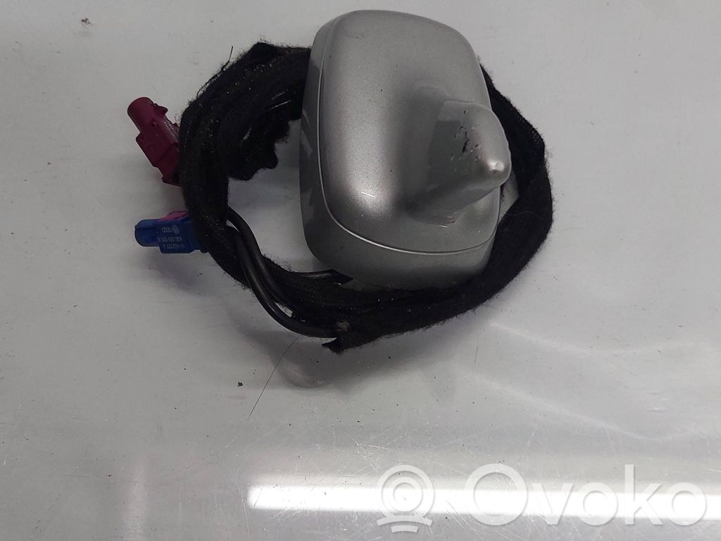 Audi A5 Sportback 8TA Antena (GPS antena) 