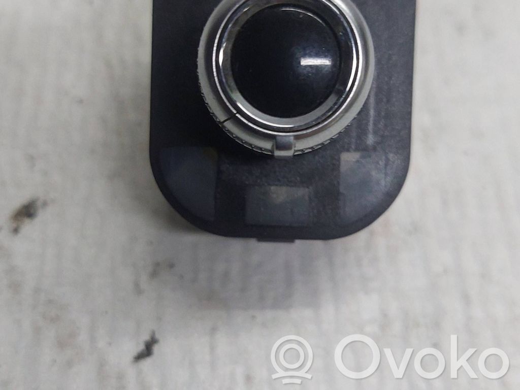 Audi A4 S4 B8 8K Wing mirror switch 