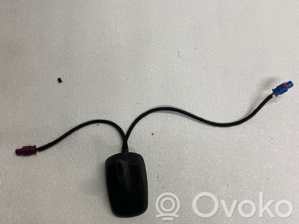 Audi A6 S6 C6 4F GPS-pystyantenni 