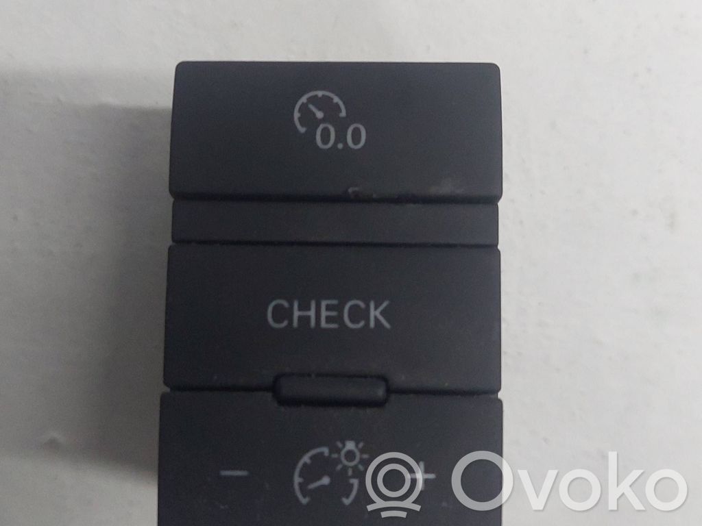 Panel lighting control switch   4F0927123,130808