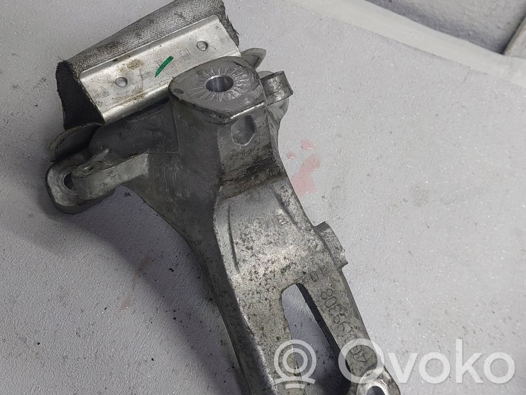 Audi Q5 SQ5 8R Engine mounting bracket 
