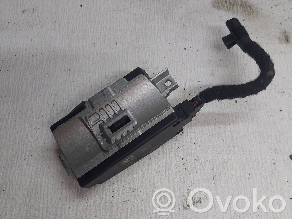 Audi A5 8T 8F Steering wheel lock 