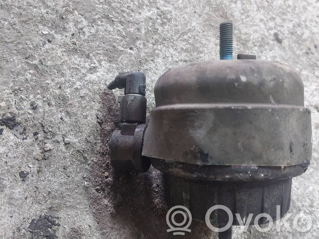 Audi A6 S6 C6 4F Engine mount bracket 
