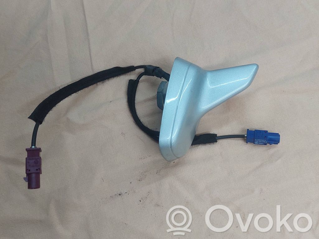 Audi A4 S4 B8 8K GPS-pystyantenni 