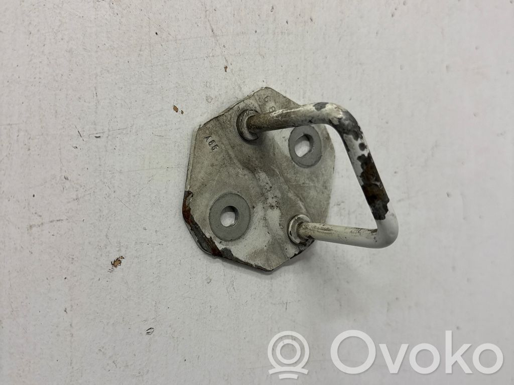 Engine bonnet/hood lock/latch loop/hook   689AA