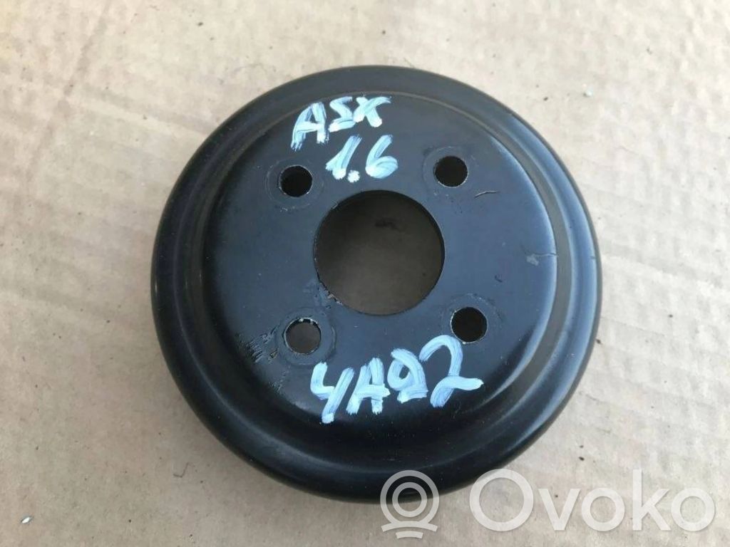 Mitsubishi Lancer VIII Vandens pompos skriemulys 