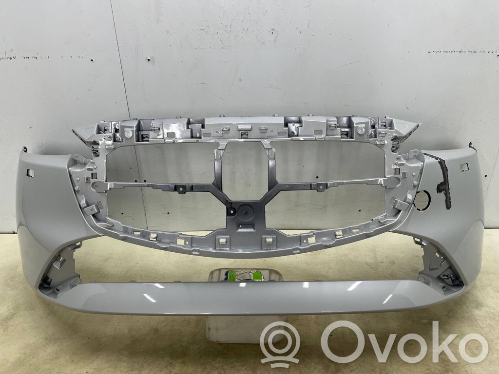 Front bumper   D65E50031