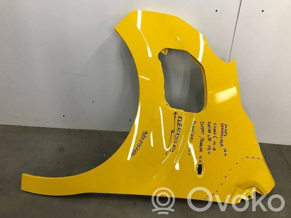 Fender   9808757880
