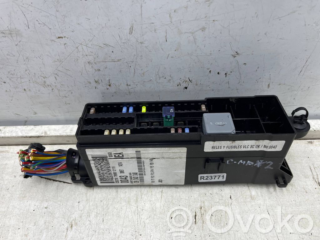 Ford C-MAX II Fuse box set 