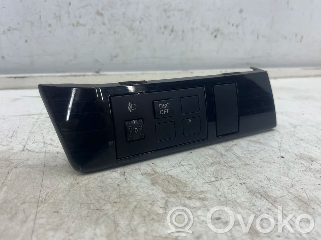 Light switch   GS1E66170B