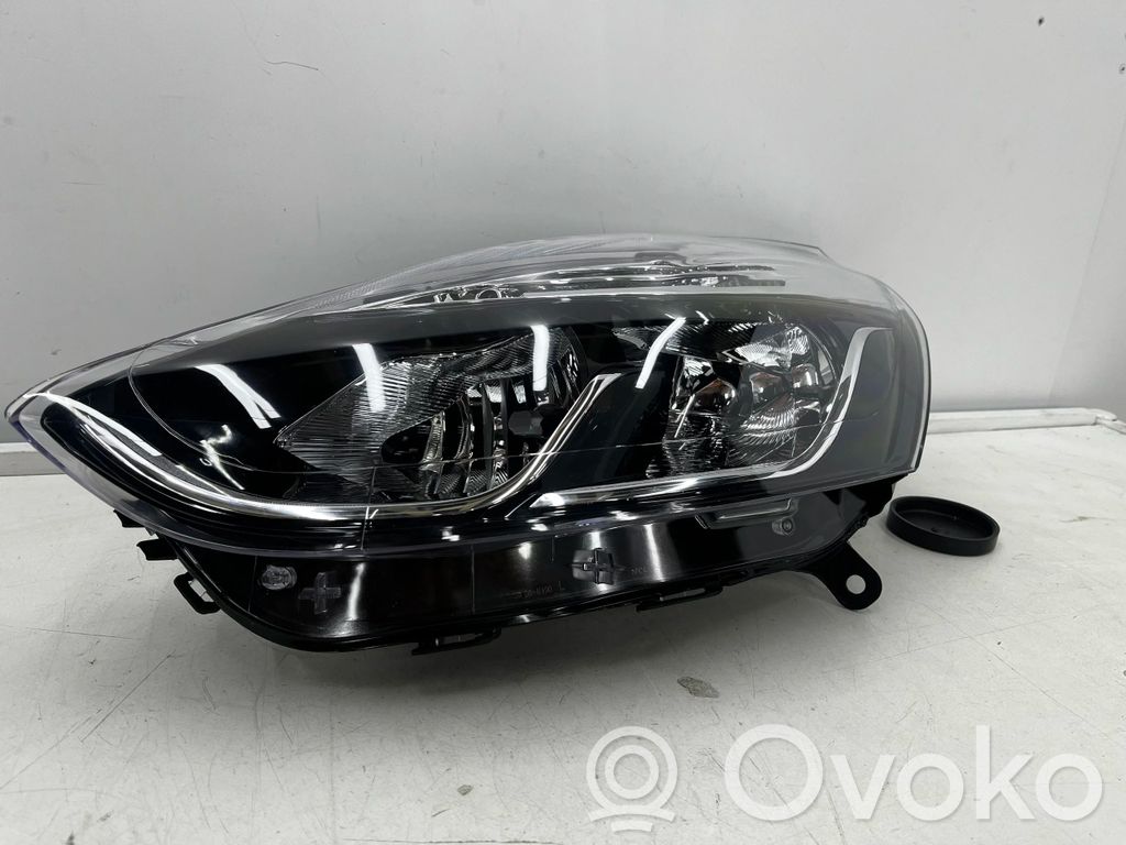 Renault Clio IV Headlight/headlamp 