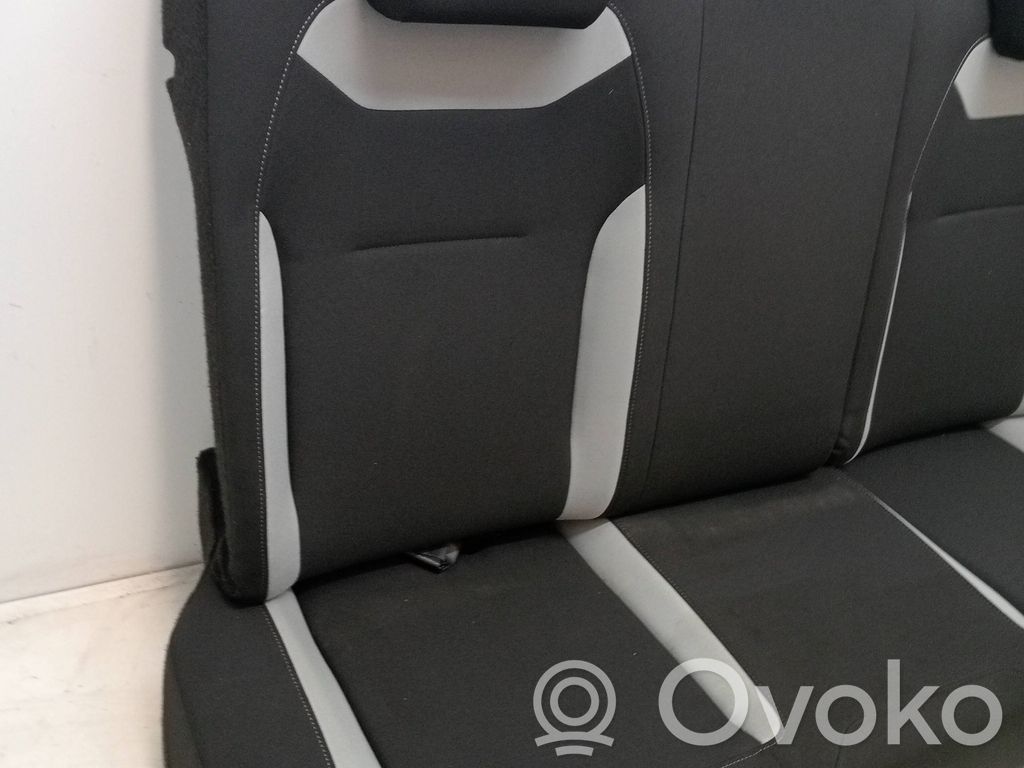 Asiento trasero   5Q0885321H
