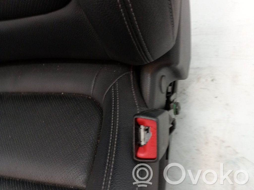KIA Stonic Etumatkustajan istuin 