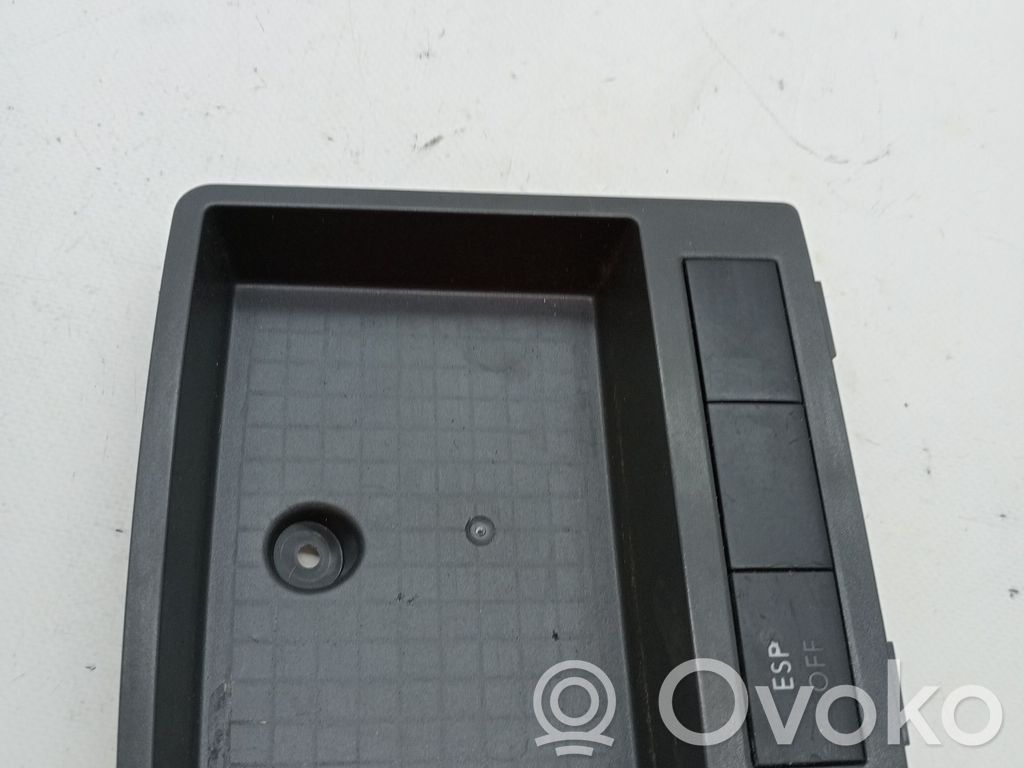 Volkswagen Touran I Central body control module 