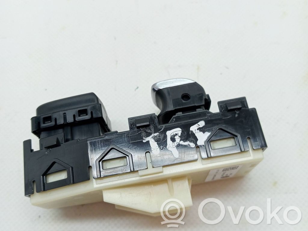 Interruptor del elevalunas eléctrico   93581P2240