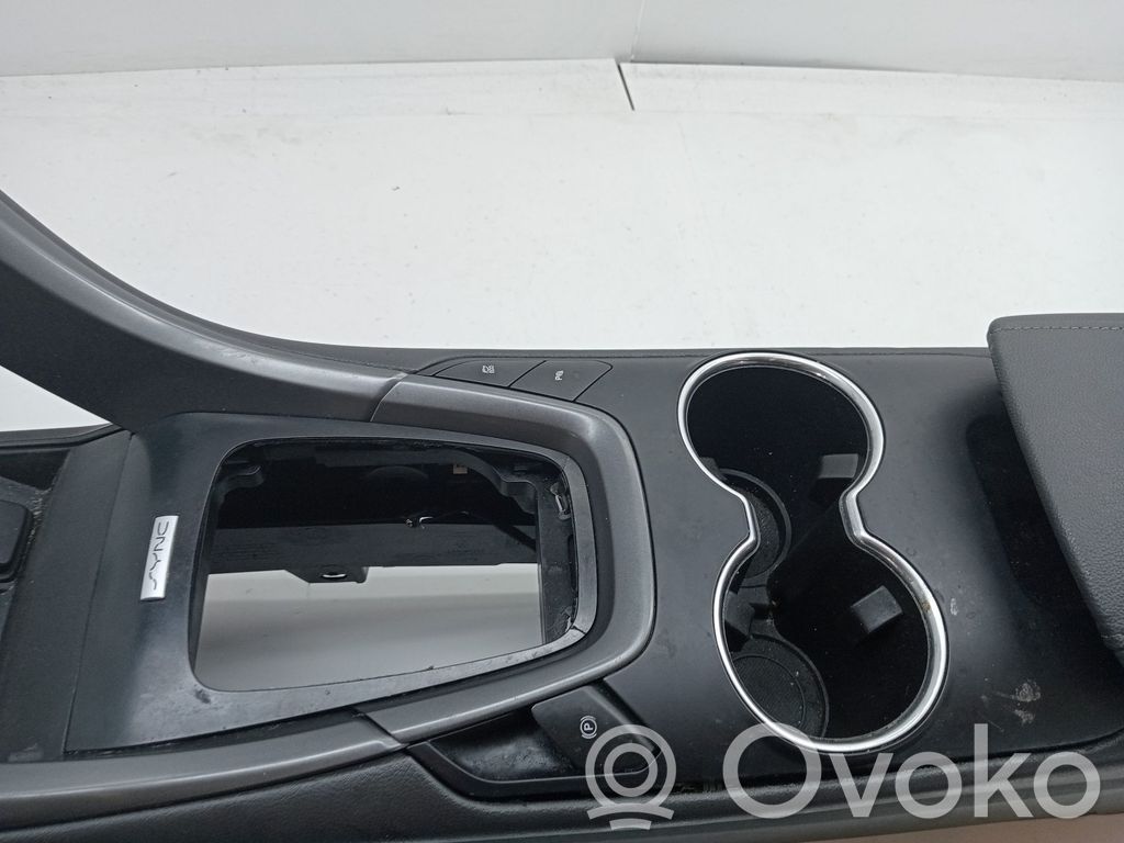 Ford Mondeo MK IV Centrinė konsolė 