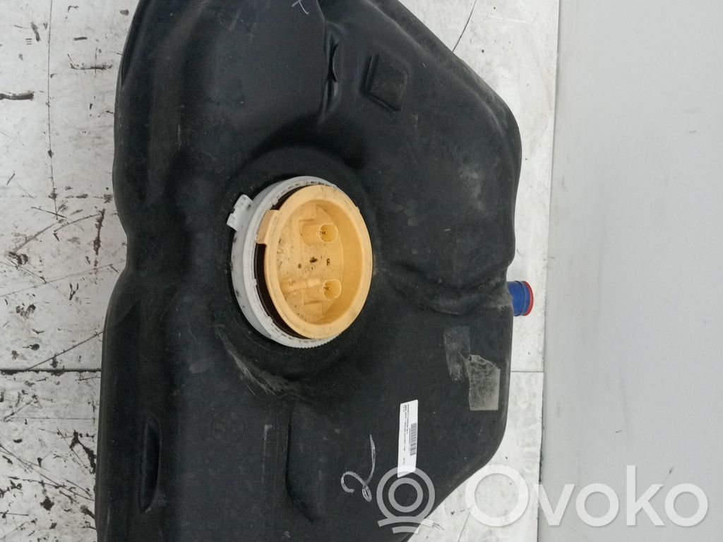 Depósito de combustible   16117283801