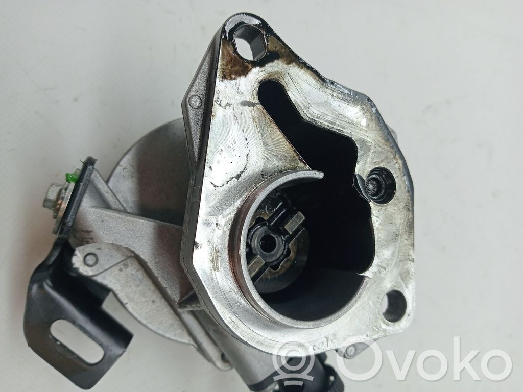 Nissan Qashqai+2 Pompă vacuum 