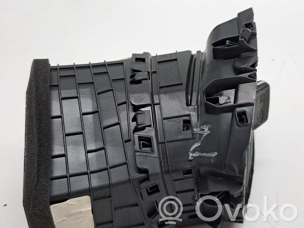 Hyundai Tucson TL Dysze / Kratki nawiewu deski rozdzielczej 