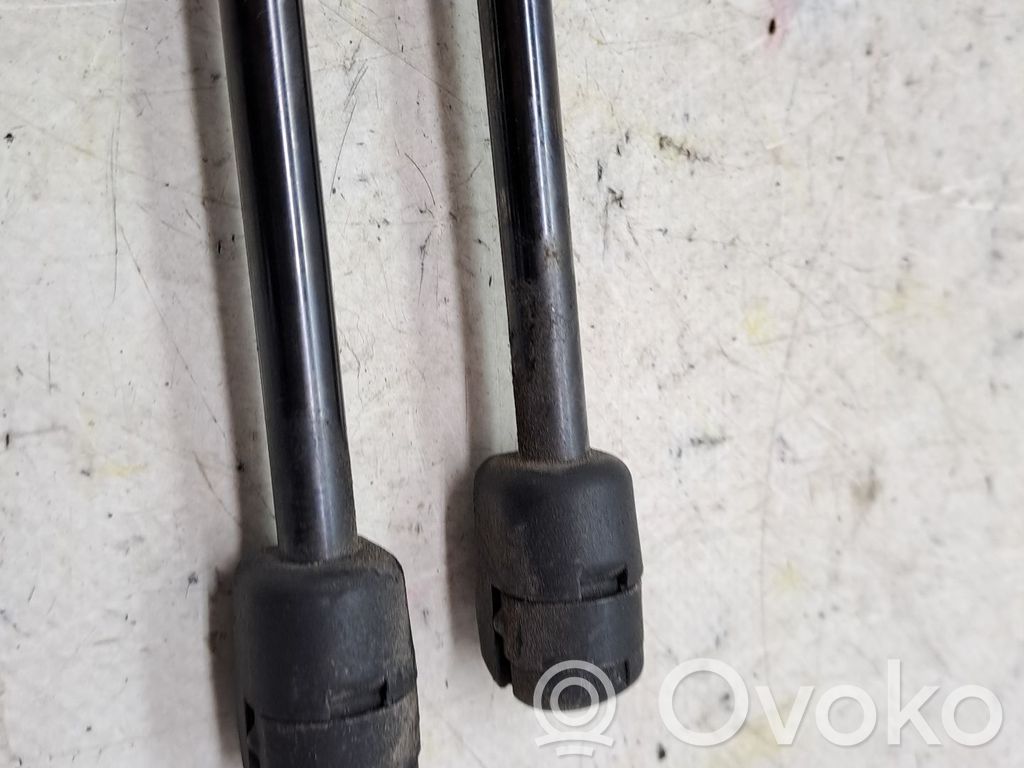 BMW 1 F20 F21 Siłownik maski przedniej 