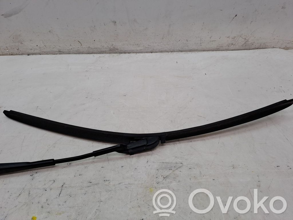 Skoda Fabia Mk2 (5J) Brazo del limpiaparabrisas delantero