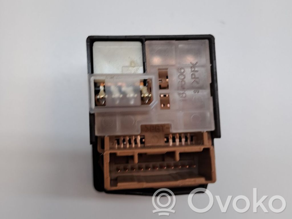 Interruttore specchietto retrovisore   848700F030