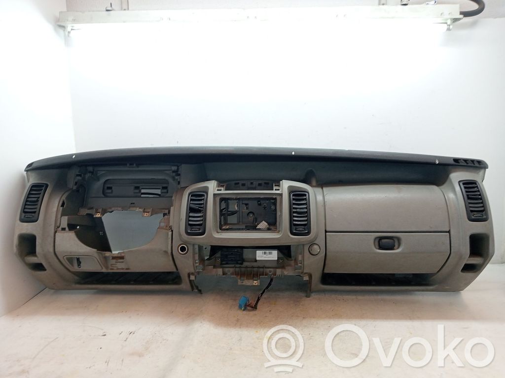 Panelė   91165784,93860931,93198648