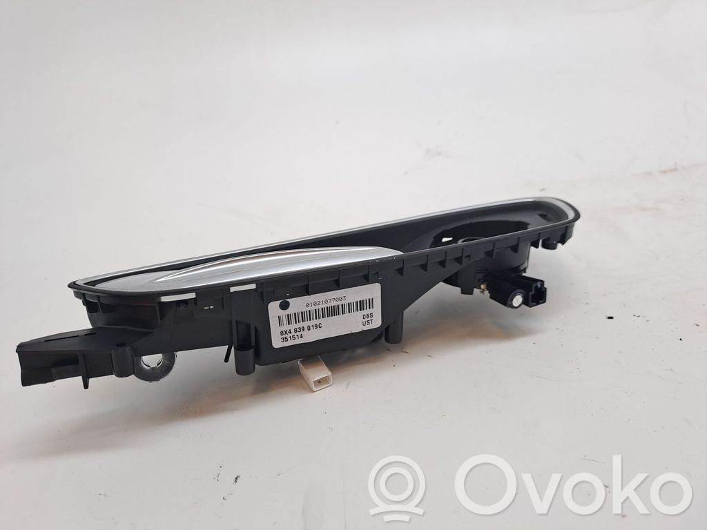 Manecilla interna puerta trasera   8X4839019C