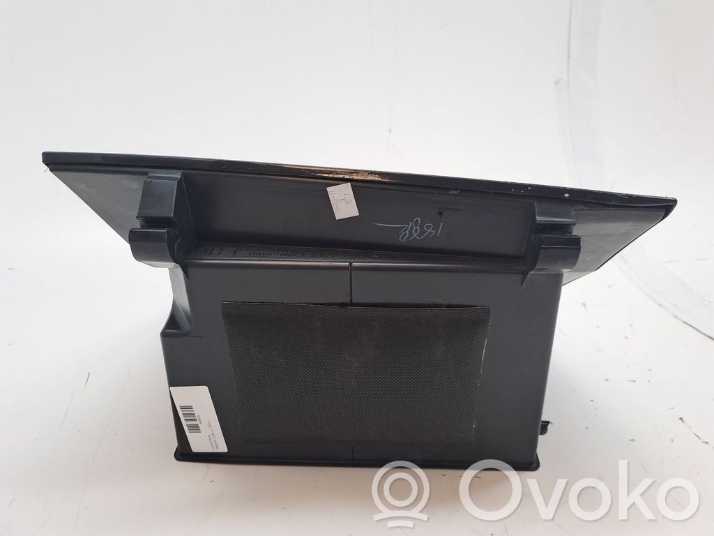 BMW 2 F45 Daiktadėžė 