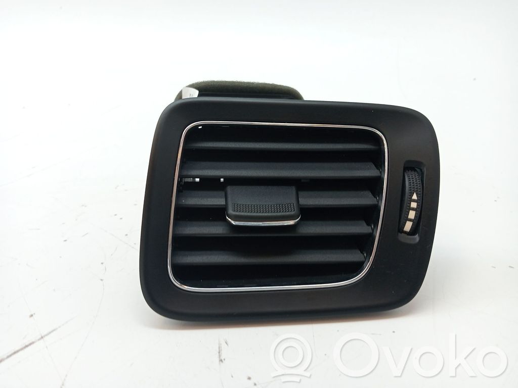 KIA Ceed Lango oro grotelės 