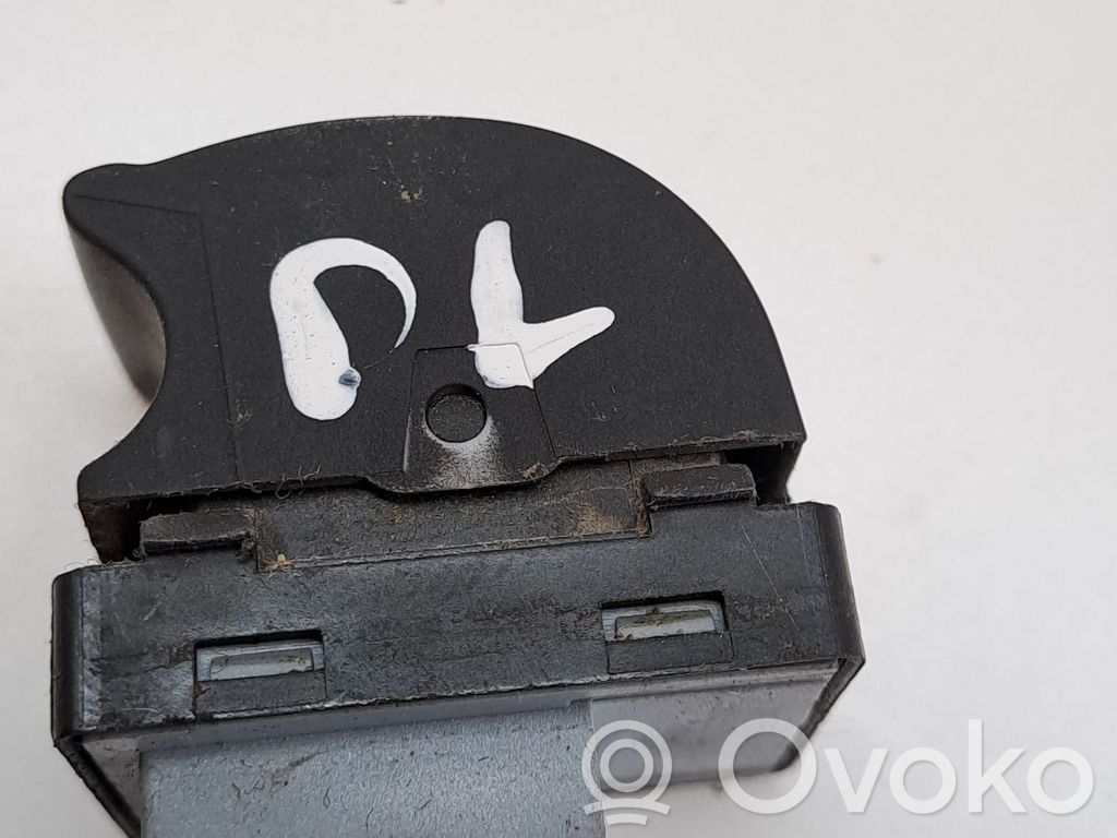 Electric window control switch   8E0959855