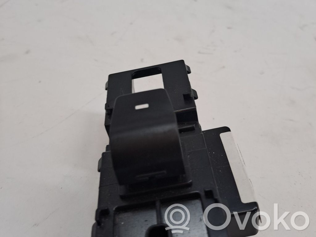 Interruptor del elevalunas eléctrico   93575F201003