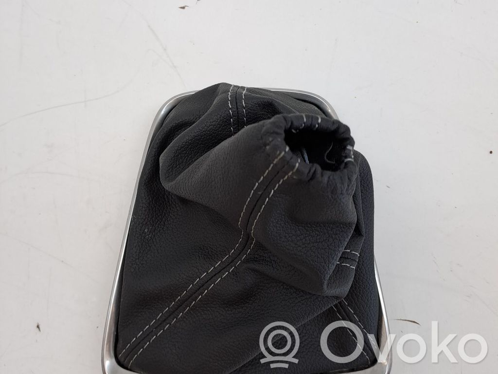 Opel Corsa F Buton/manșon piele manetă schimbător viteze 