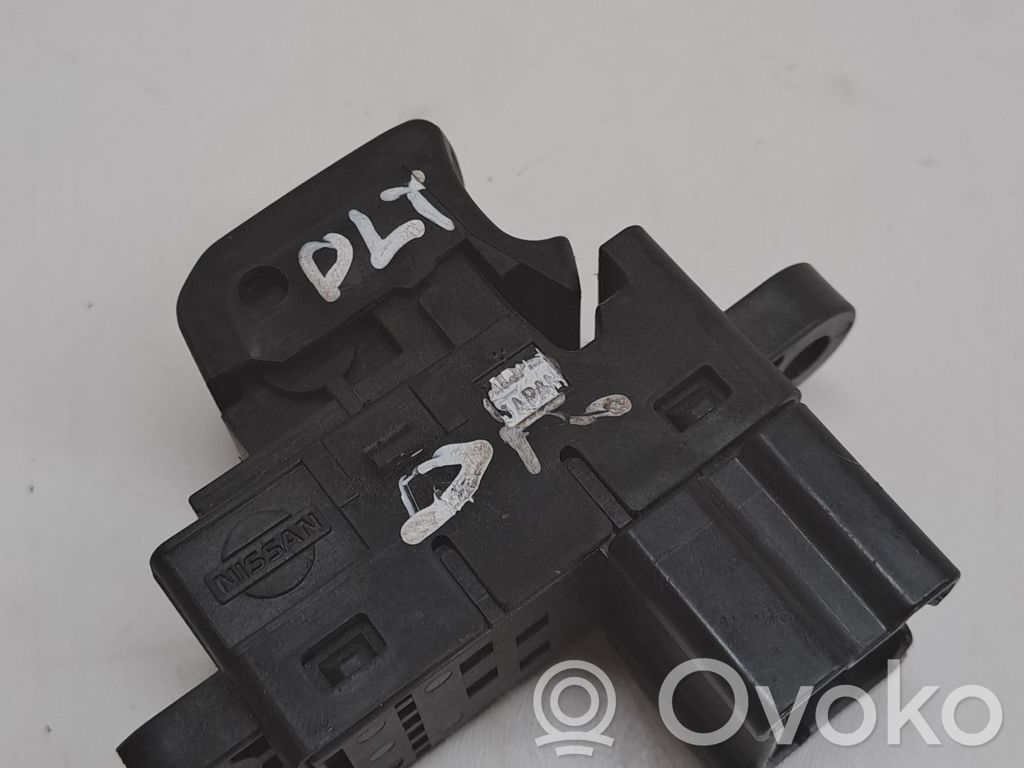 Nissan Qashqai Comutator comandă geamuri electrice