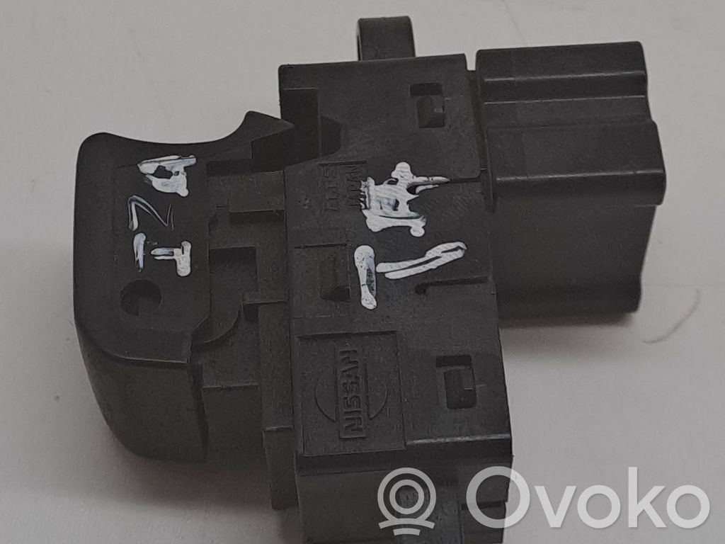 Nissan Qashqai Comutator comandă geamuri electrice