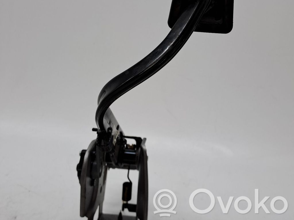 Hyundai Elantra VI Pedal de embrague 
