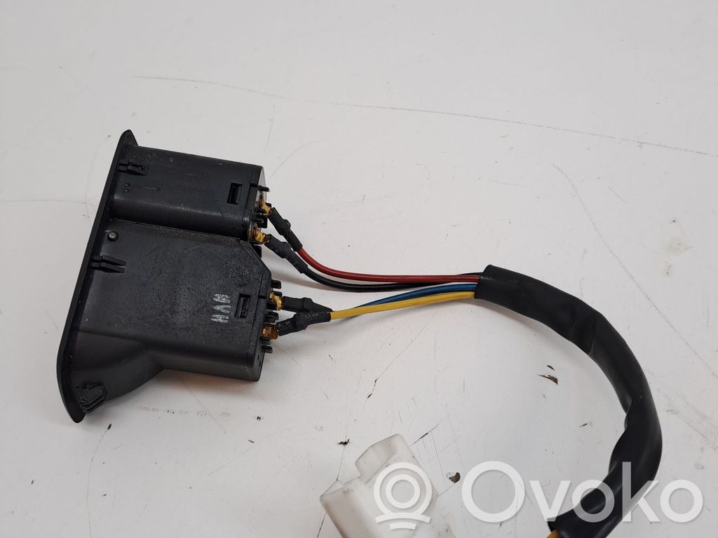 Central body control module   935552T000VA