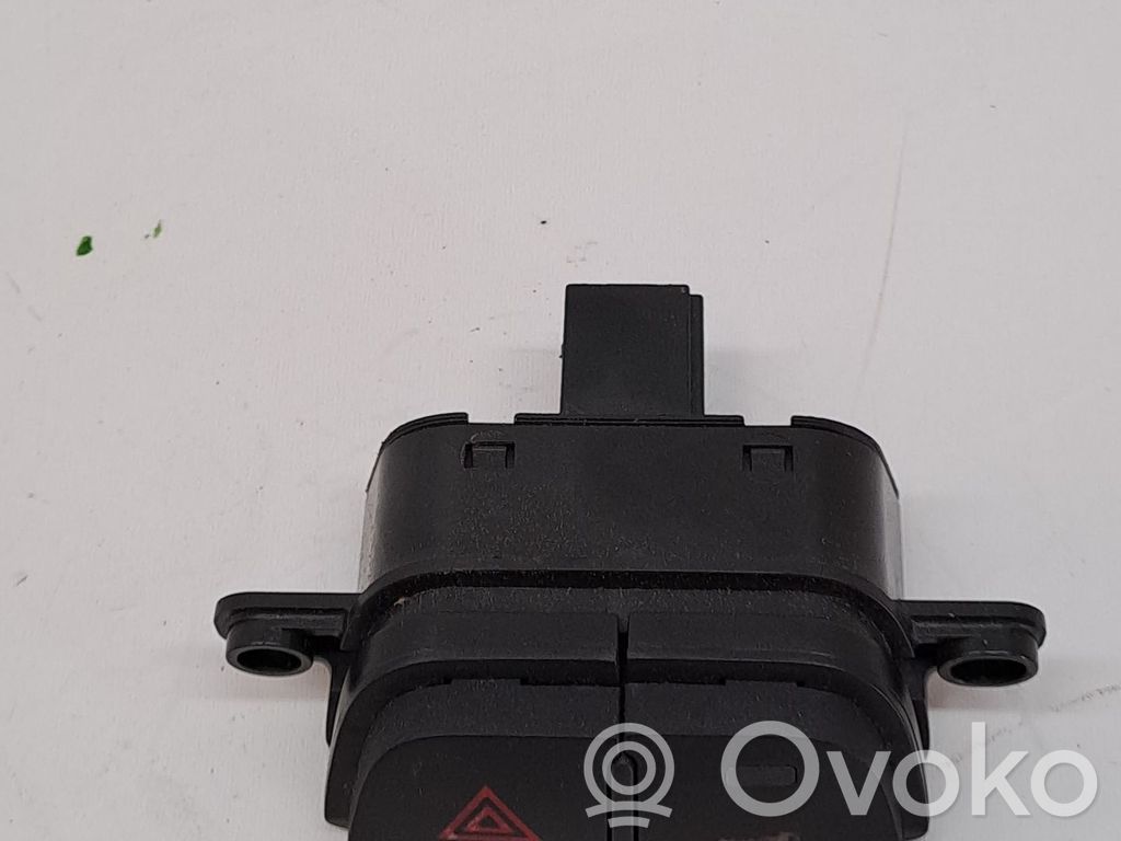 Botón interruptor de luz de peligro   156087359
