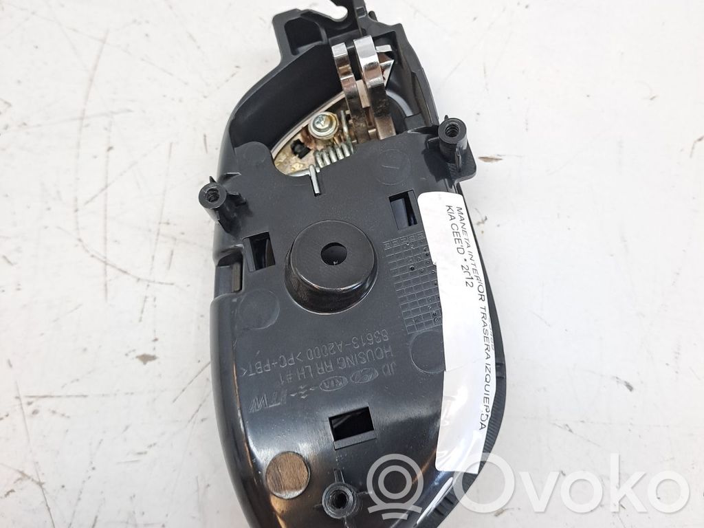 Manecilla interna puerta trasera   83613A2000