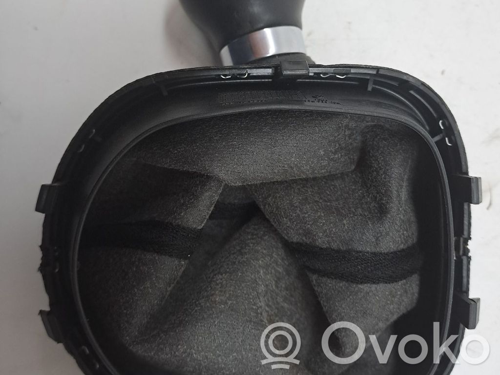Volkswagen Touran I Buton/manșon piele manetă schimbător viteze 