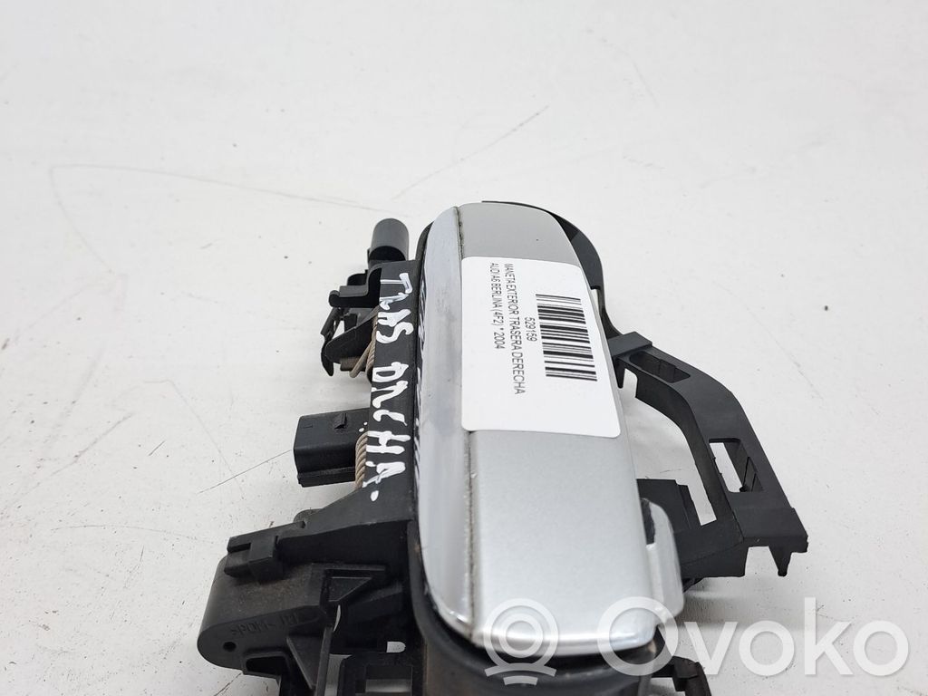 Manecilla externa puerta trasera   4F0837208C