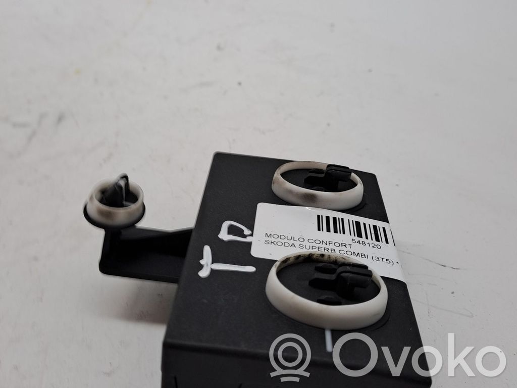 Unidad de control/módulo de carrocería central   5Q4959595E