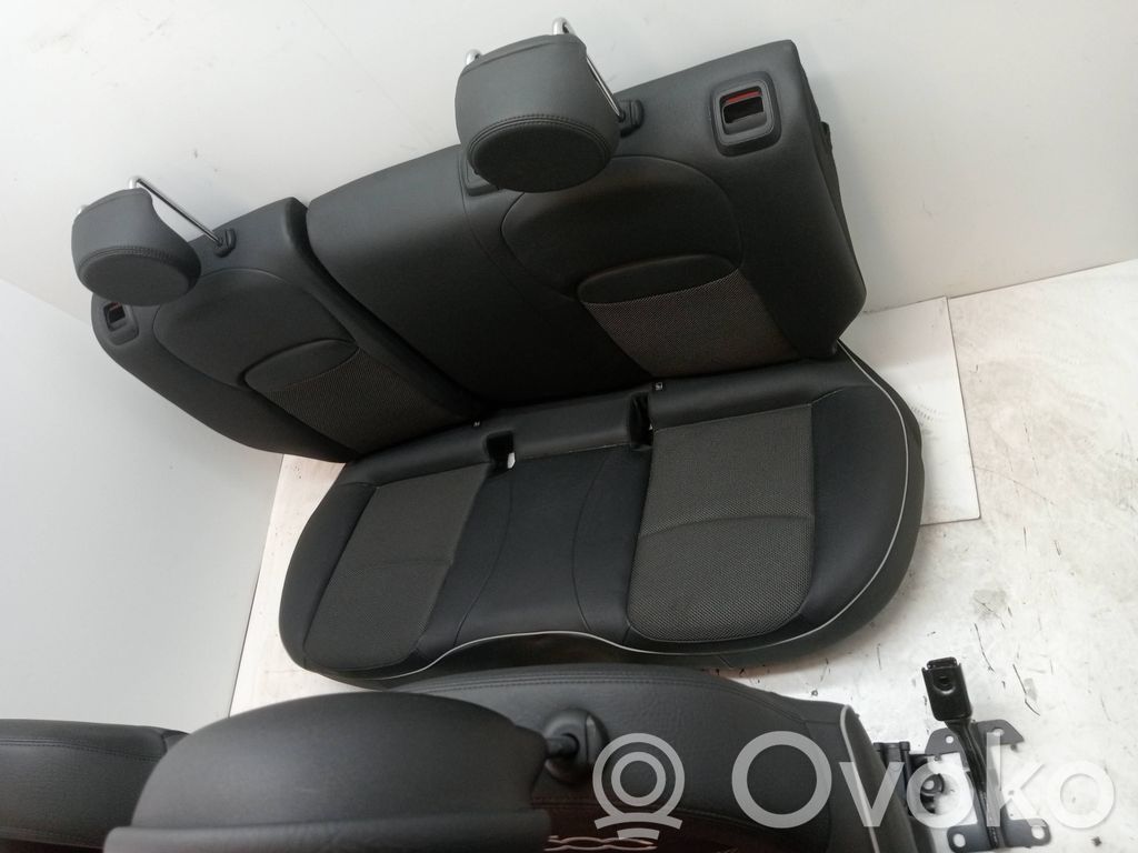 Fiat 500X Zestaw poduszek powietrznych z panelem 