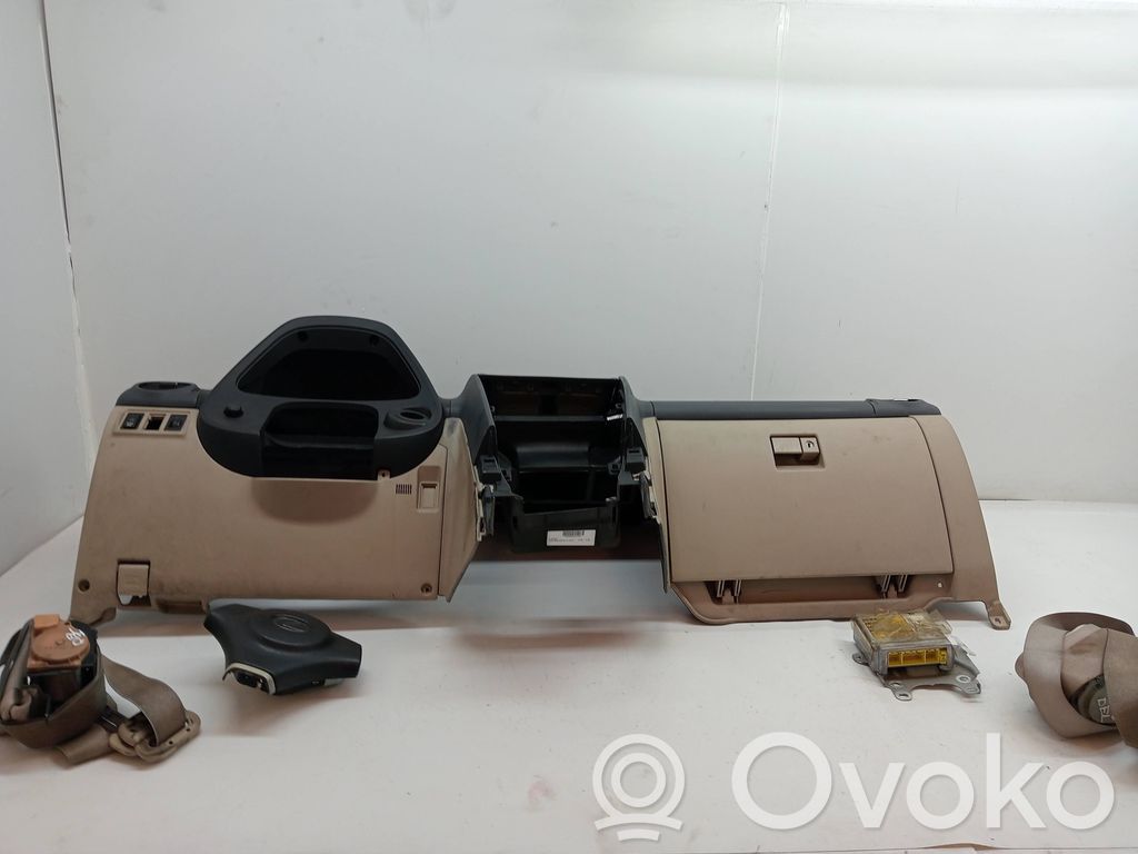 Lexus IS 200-300 Kit siège