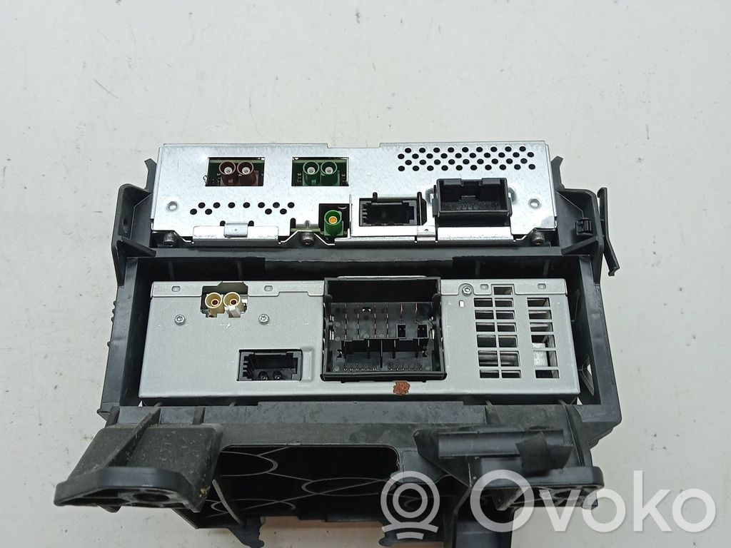Audi A4 S4 B8 8K Panel / Radioodtwarzacz CD/DVD/GPS 