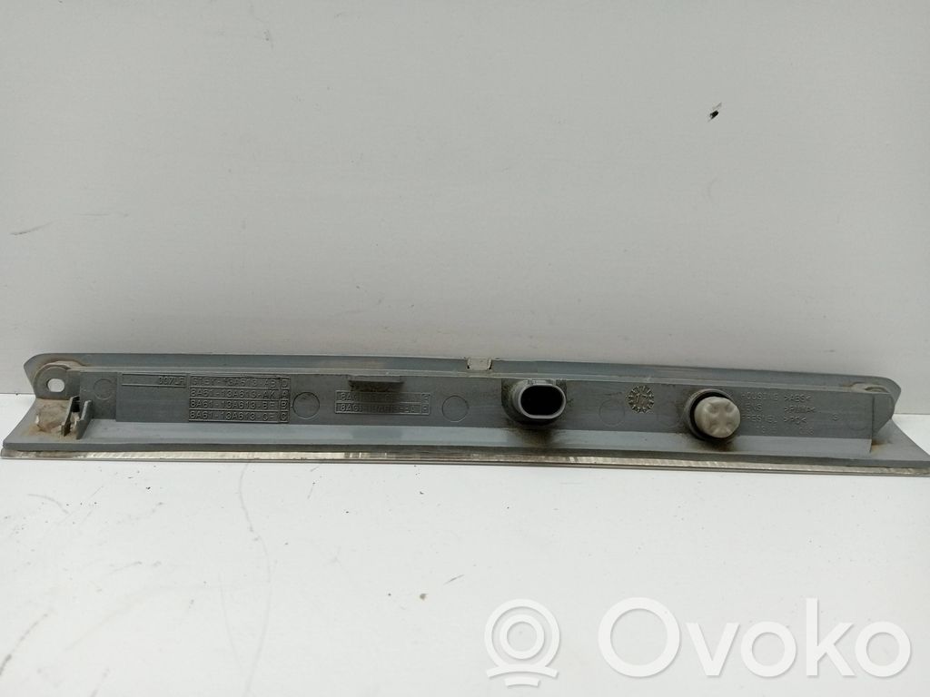 Ford Focus Third/center stoplight 