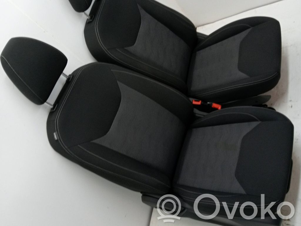 Ford Ka Turvatyynysarja paneelilla 